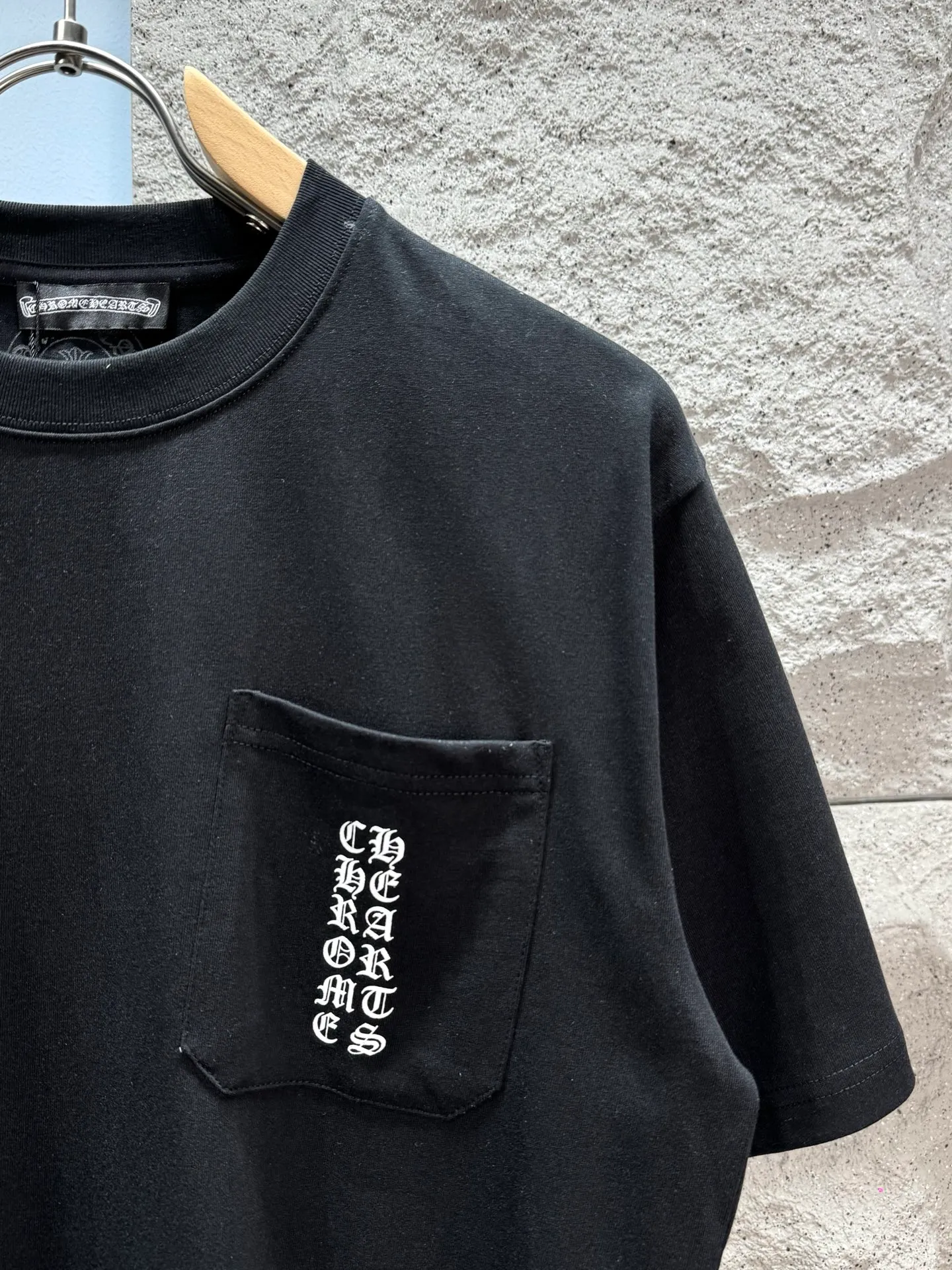 Chrome Hearts* ‼️ T ® 🖤 g ， Breathable， ! + ， ， "CHROMEHEARTS OSAKA" ， 。 Same Style ， or ， ， ， ~ ， ， ，Quality ! ⚠️ ： ⚠️WJ 28614 Same Style 𝐂𝐎𝐋𝐎𝐔𝐑：White Black 𝐒𝐈𝐙𝐄：S-Xl